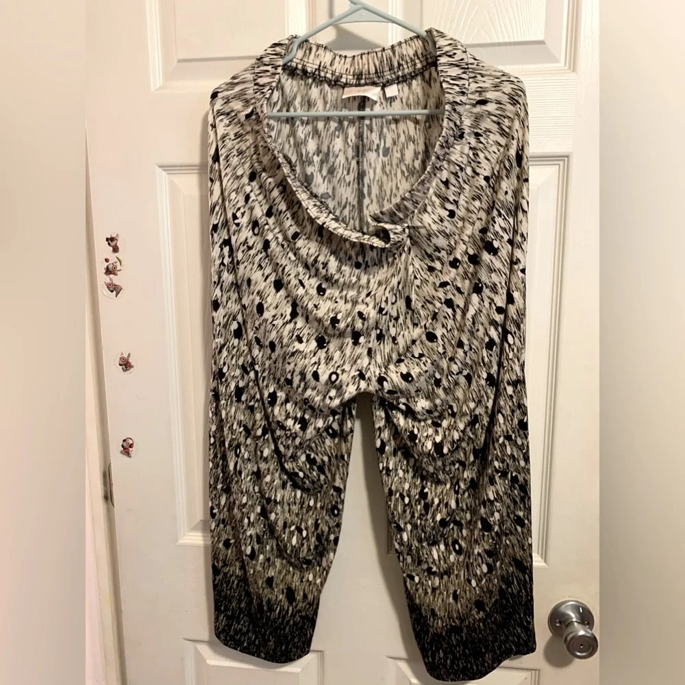 🤎Belle by Kim Gravel Capri 🩳 - Picture 2 of 4